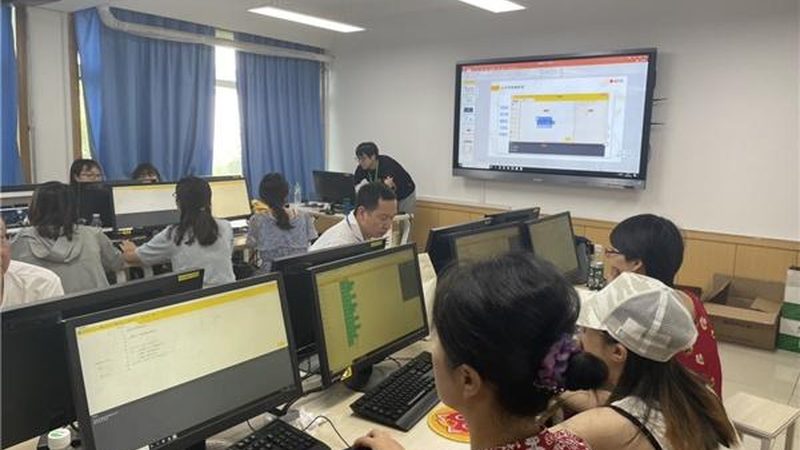 网络课程的核心是课程内容。在推广过程中，要注重以下两点：